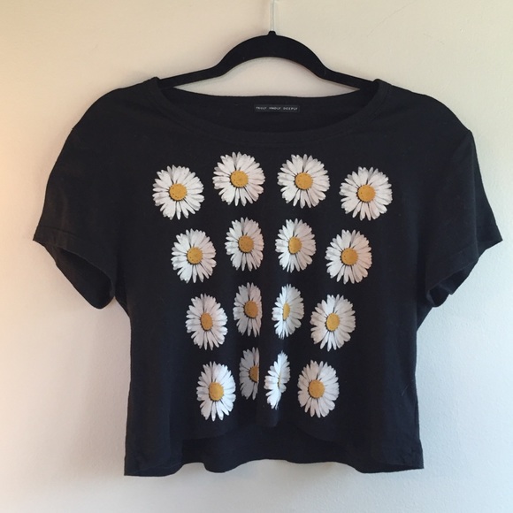Urban Outfitters Daisy Shirt