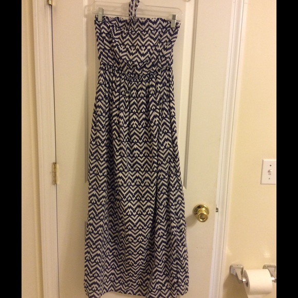 Gap Dresses & Skirts - Gap Print Maxi Dress
