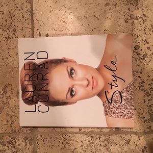 Lauren Conrad style book! Great condition