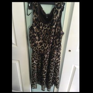 Leopard sleeveless dress