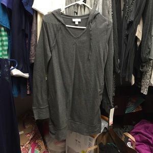 Liz Lange Maternity Grey Hoodie Sweatshirt