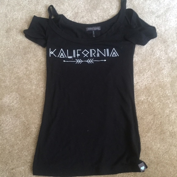 Kendall & Kylie off the shoulder Kalifornia top