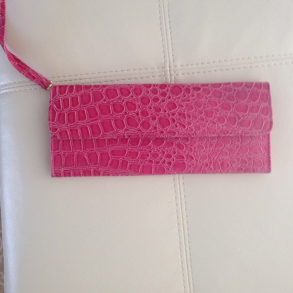 Pink wallet clutch Brand new!!