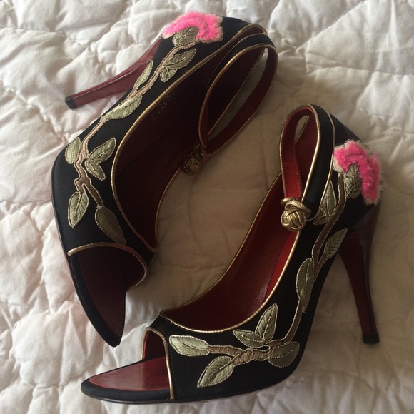 Yves Saint Laurent NEW hand-embroidered heels 7.5 - Picture 3 of 4