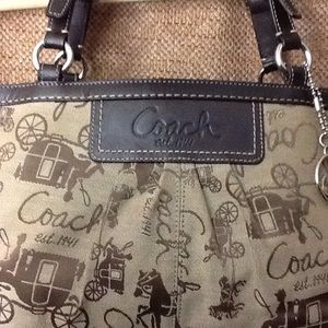 Coach east west horse carriage tote