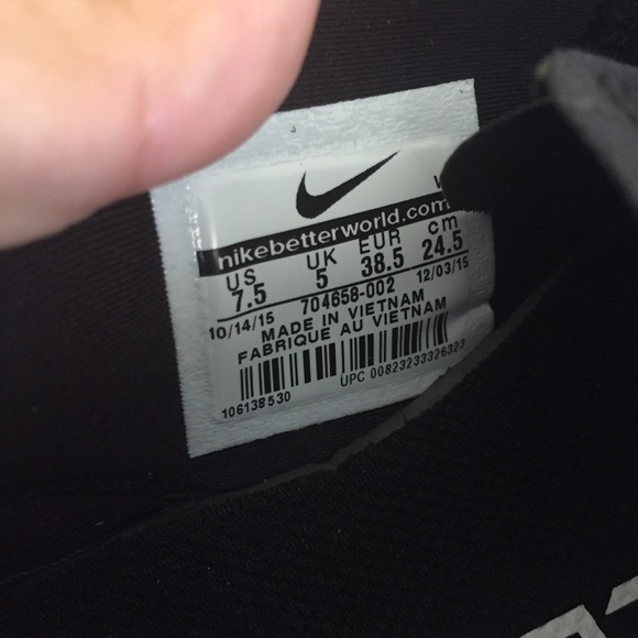 NIKE women's black zoom trainers Sz 7.5 new - Picture 4 of 4