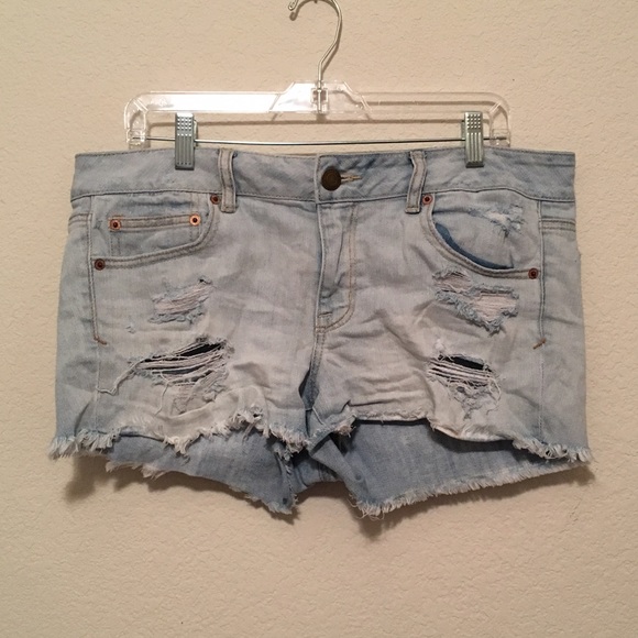AMERICAN EAGLE DENIM SHORTS