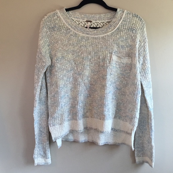 FREE PEOPLE SWEATER !!