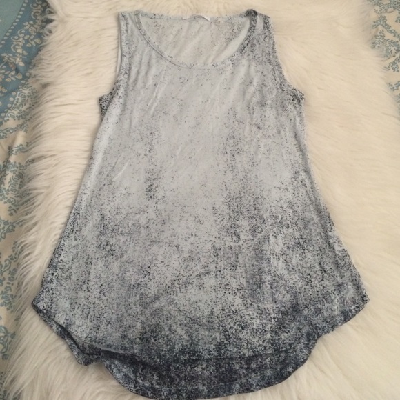Tahari light blue tank top