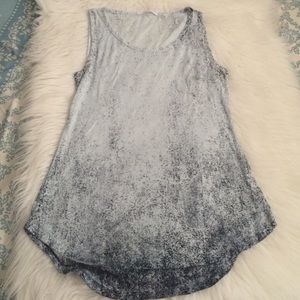 Tahari light blue tank top