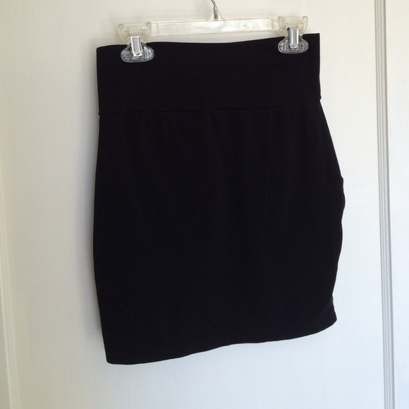 Skirt - Picture 2 of 4