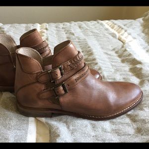 Free people Braeburn ankle boot.