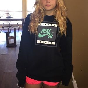 Medium Nike sweater