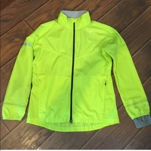 Nike light weight jacket ❤️️