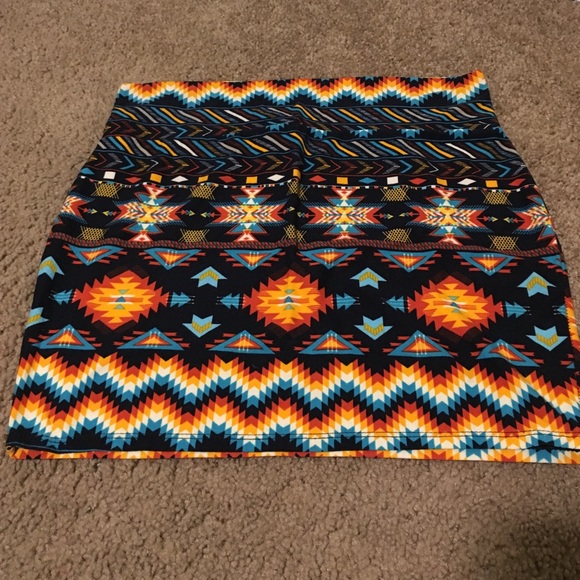 Aztec mini skirt