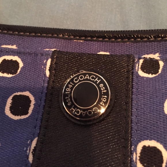 Coach wristlet blue black and white never used - Picture 2 of 4