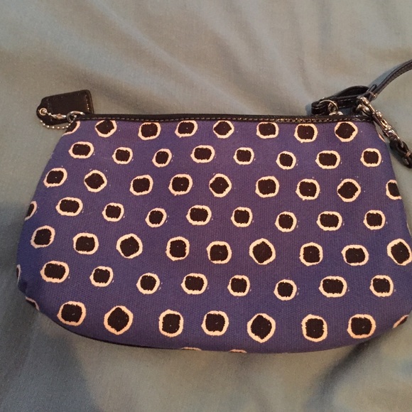 Coach wristlet blue black and white never used - Picture 3 of 4