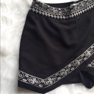 Kylie and Kendall skort