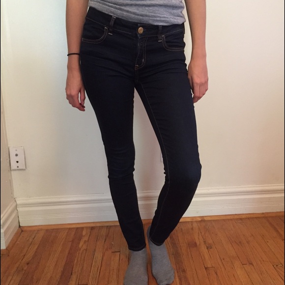 Super stretch dark wash jeggings