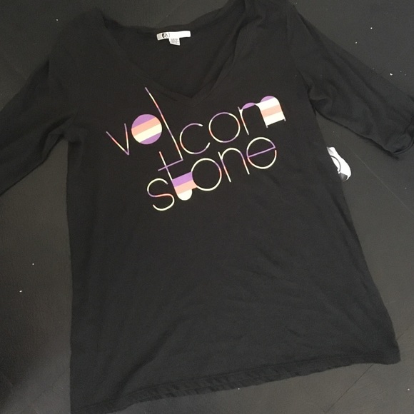 Volcom top - Picture 2 of 3