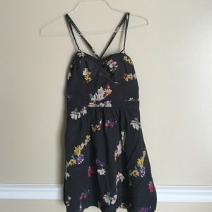 AMERICAN EAGLE CROSS BACK SUMMER DRESS W/ POCKETS
