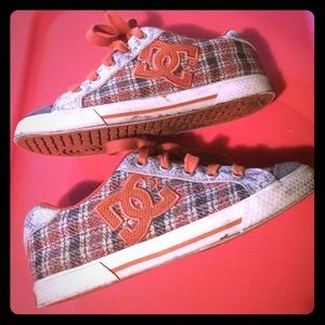 DC shoes
