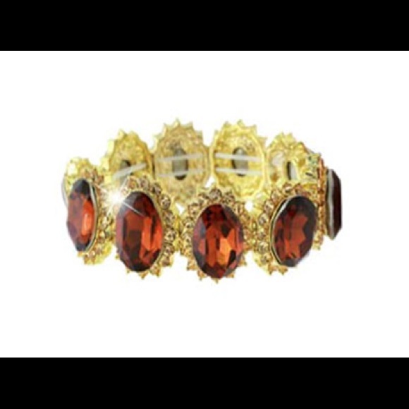 Jewelry - Designer deep topaz oval crystal bracelet.