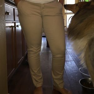 Super cute American eagle khakis