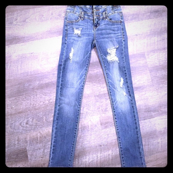 Classic skinny high rise destroyed jeans size 0