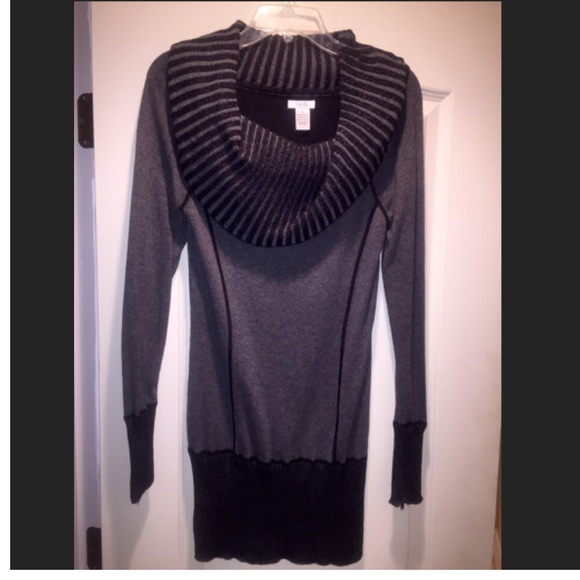 Cache Cowl neck sweater