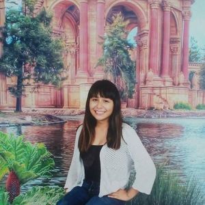 Meet your Posher, Mayra