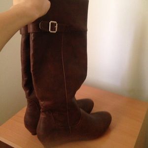 Brown boots from forever 21.