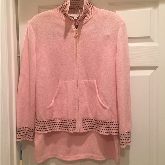 Vintage authentic St. John 2-piece Knit Suit