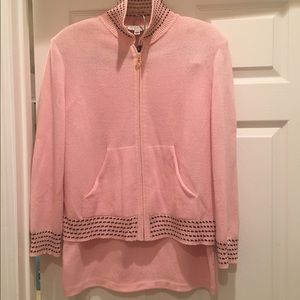 Vintage authentic St. John 2-piece Knit Suit