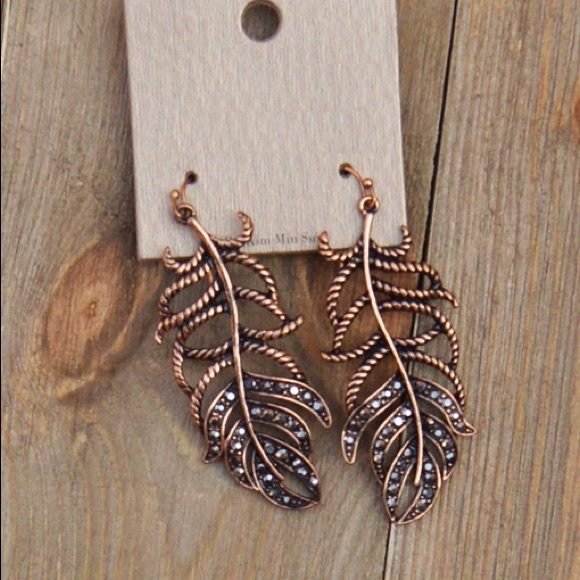 Feathered Gems Earrings-Rosegold - Picture 3 of 5