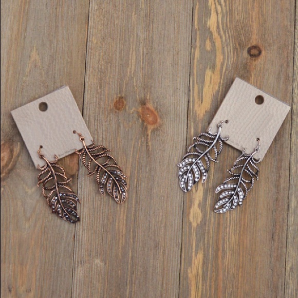 Feathered Gems Earrings-Rosegold - Picture 4 of 5