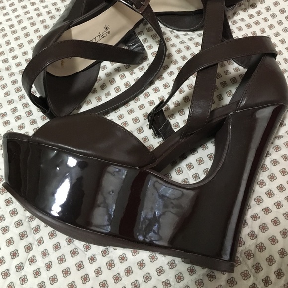 Shoedazzle Wedges