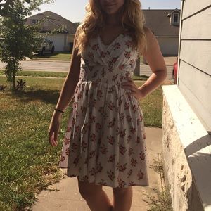 Super cute Marilyn Monroe flowered dress