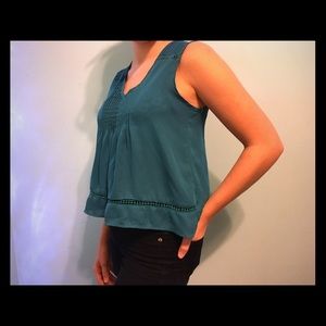 Turquoise crop