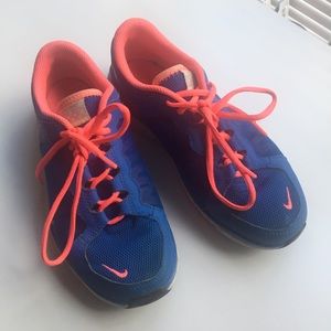 Nike breathe flex trainer 2