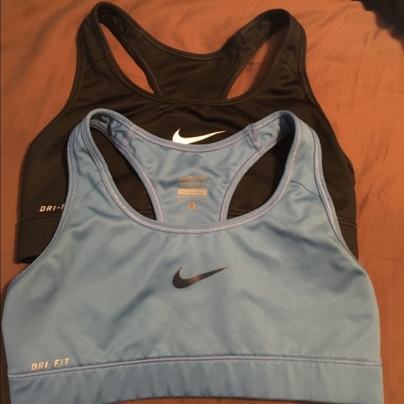 2 Nike sport bras