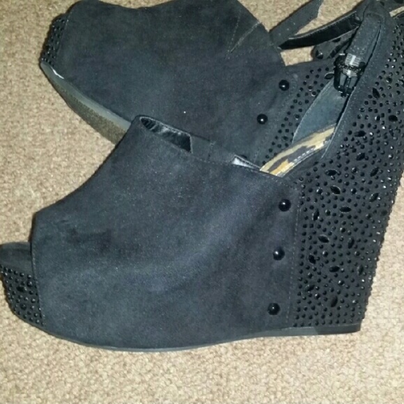 GIANNI BINI Wedge platform heels