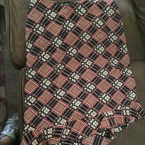 Cute cute ruffle bottom skirt