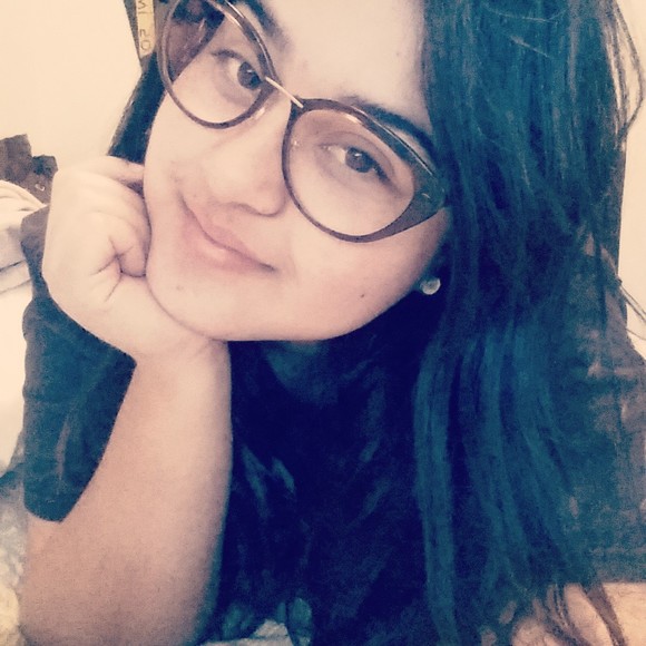 Meet your Posher, Angie