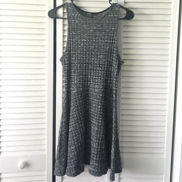 Dresses & Skirts - 🔴Final price cut🔴Ribbed skater dress!