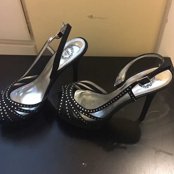 Nice open toe black heels - Picture 2 of 2