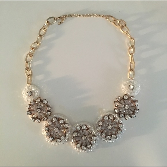 Statement necklace