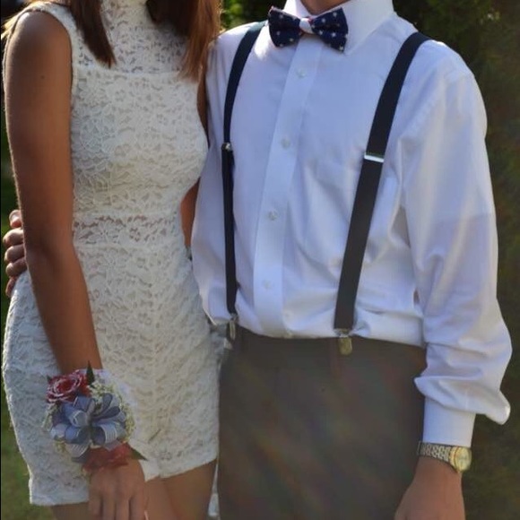 White lacy rhomper - Picture 3 of 4