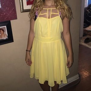 Yellow cute dress