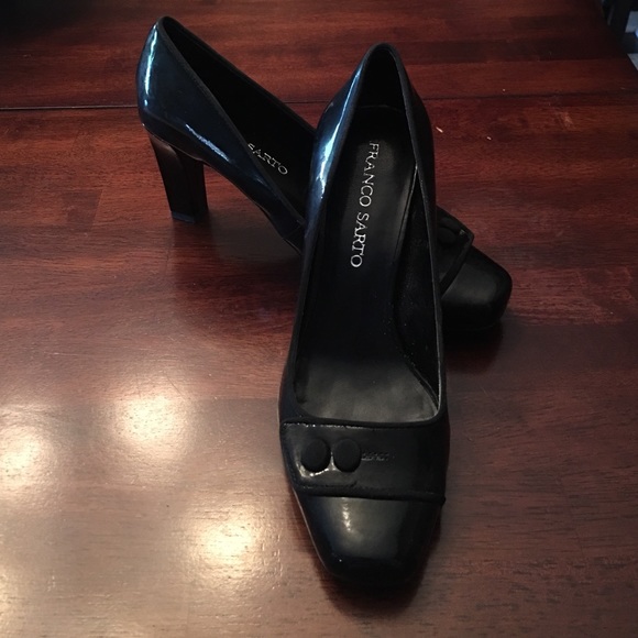 Franco Sarto black closed toed heels